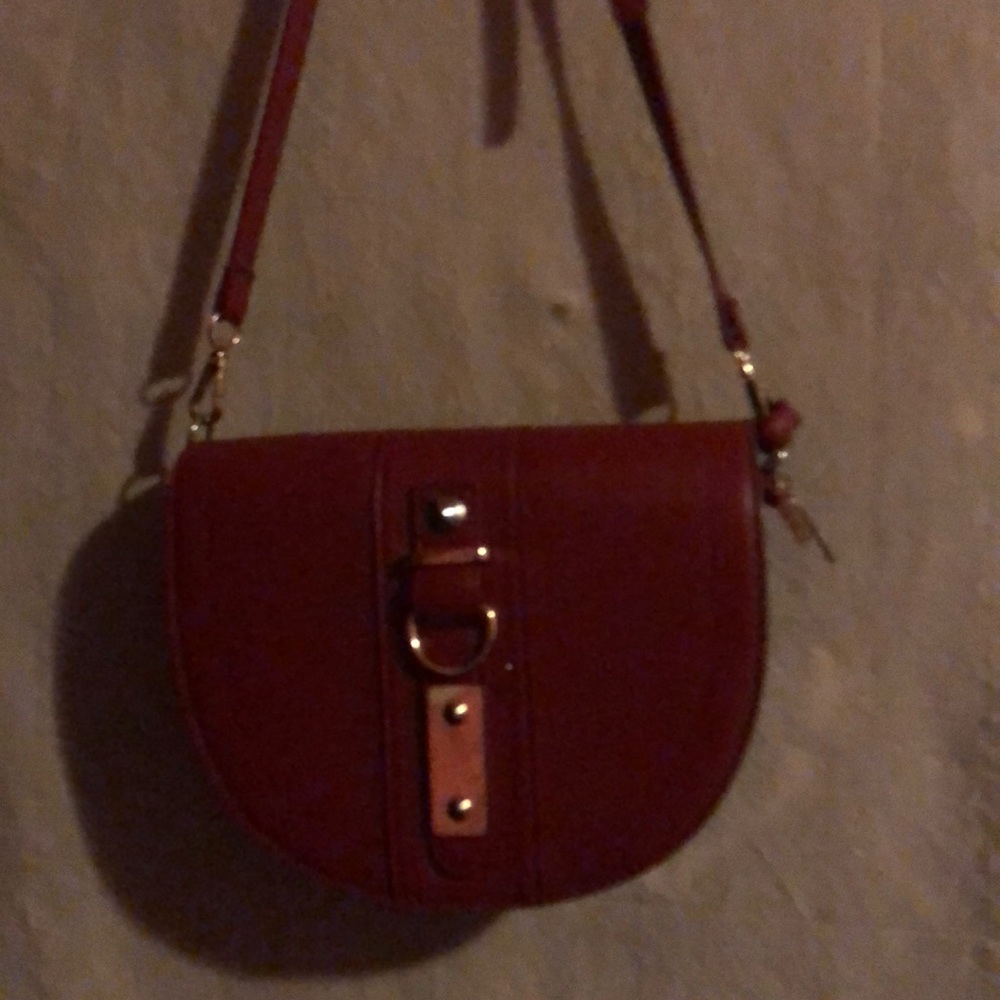 Pretty red purse 🥰